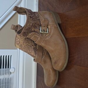 G By Guess Women's Brown Embroidered Boots 8.5